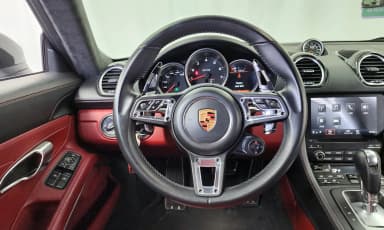 718 Cayman