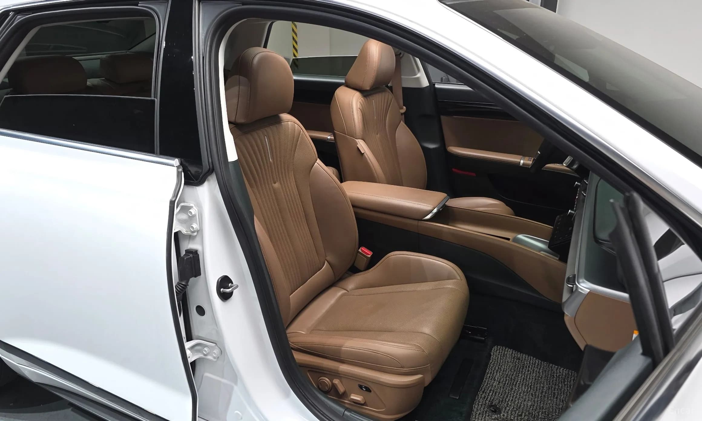 Grandeur Hybrid (GN7)