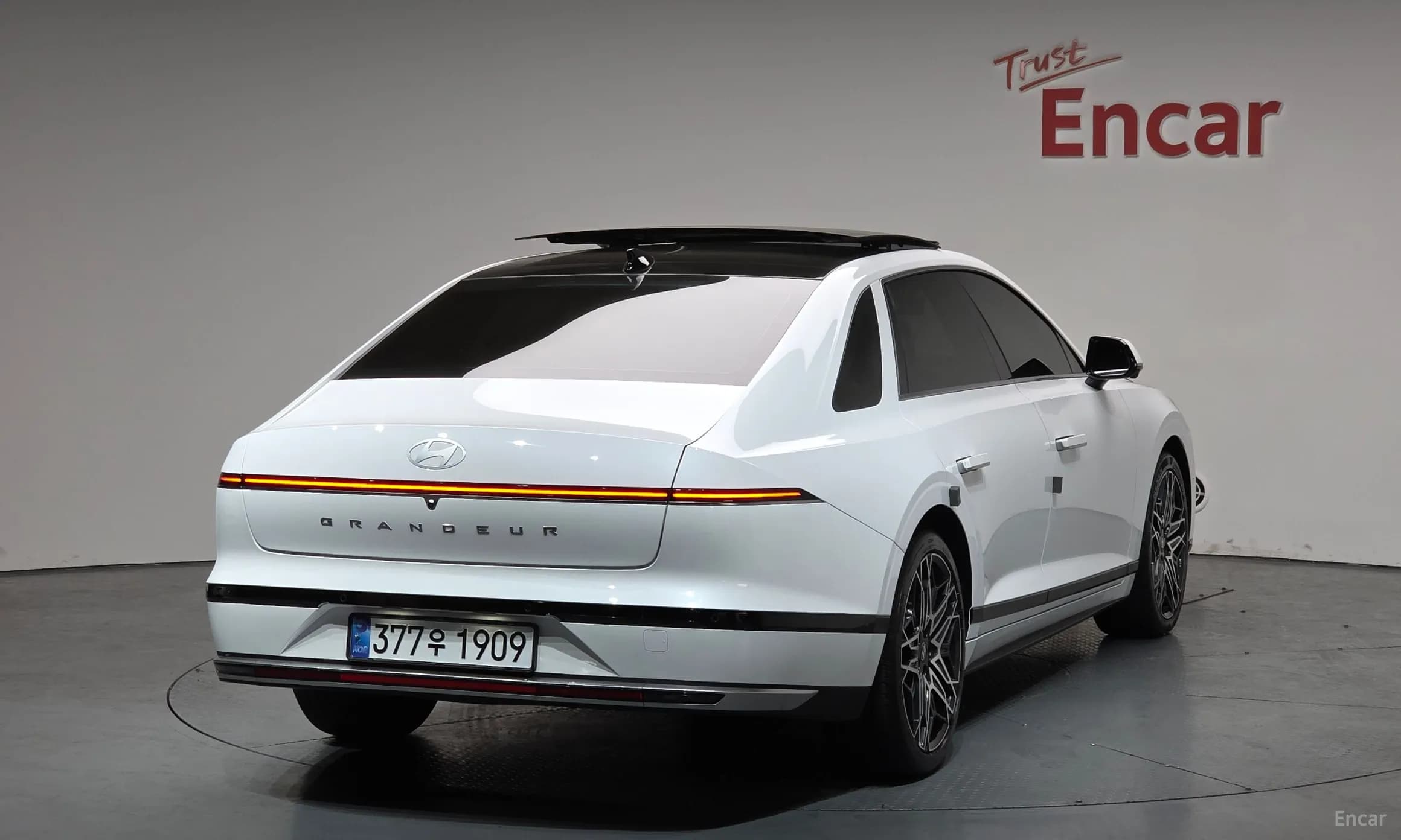 Grandeur Hybrid (GN7)