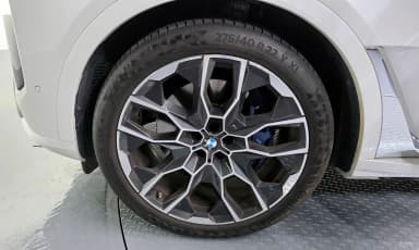 X7 (G07)