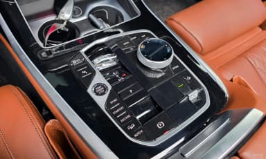 X7 (G07)
