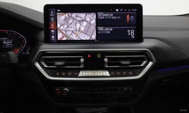 X4 (G02)