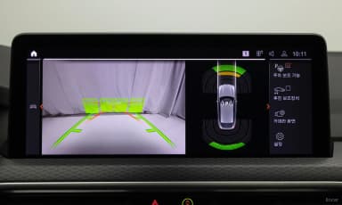 X4 (G02)