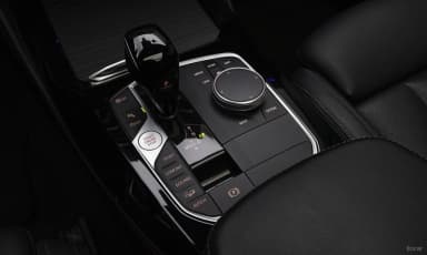 X4 (G02)