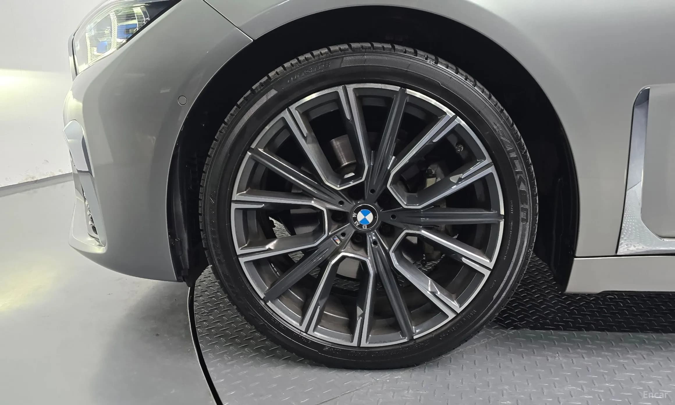 7 Series (G11)