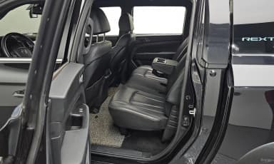 Rexton Sports Khan