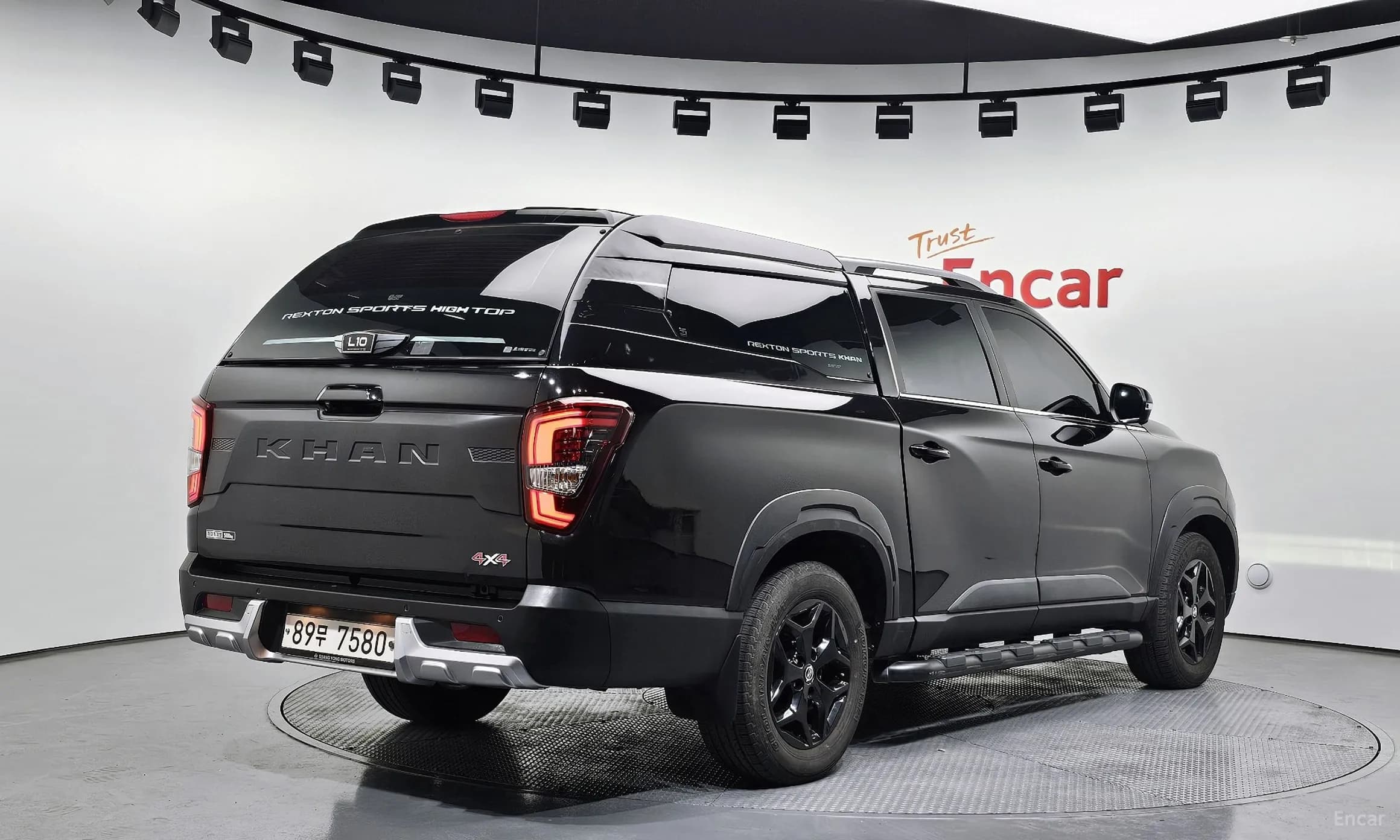 Rexton Sports Khan
