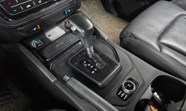 Rexton Sports Khan