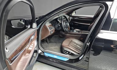 7 Series (G11)