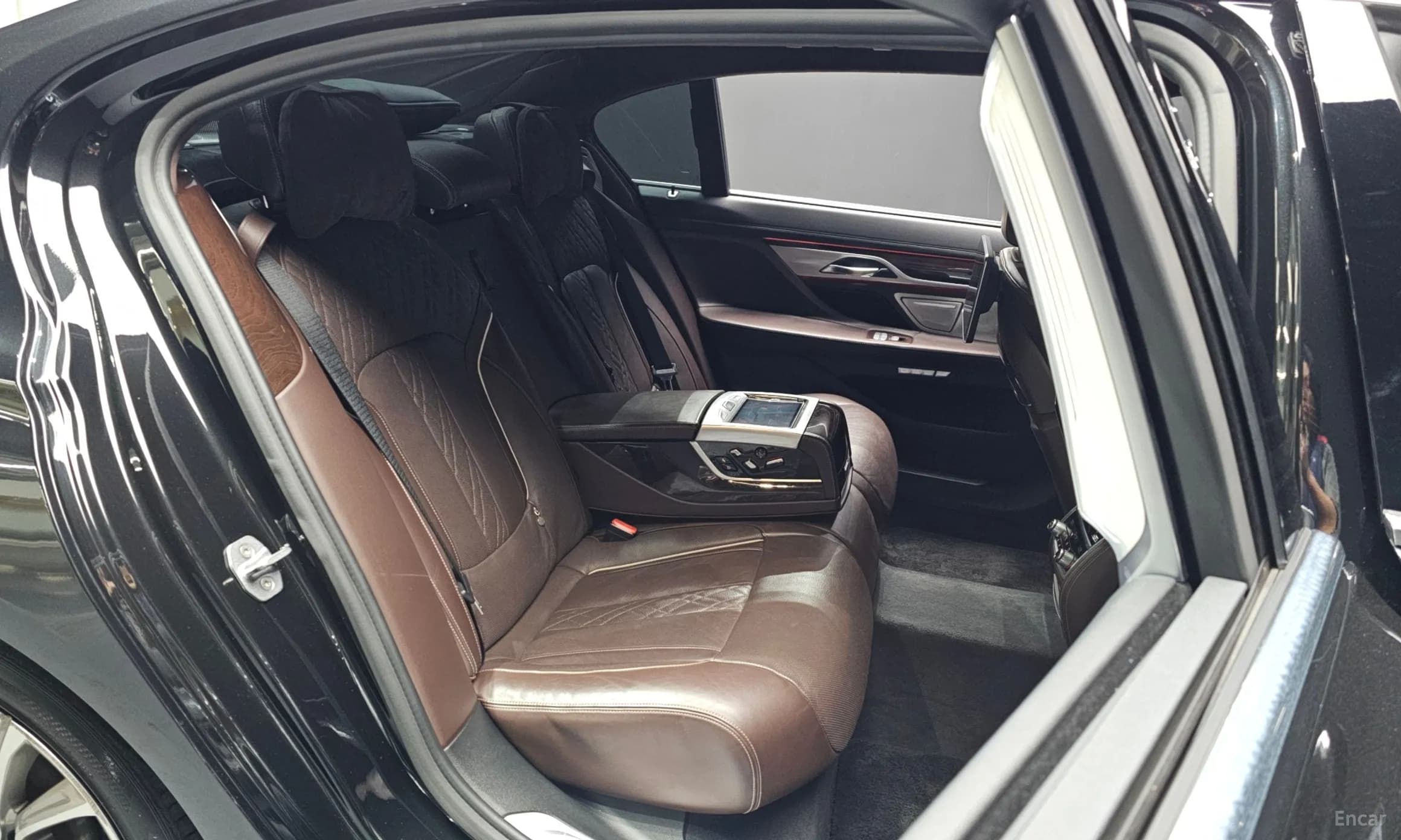 7 Series (G11)