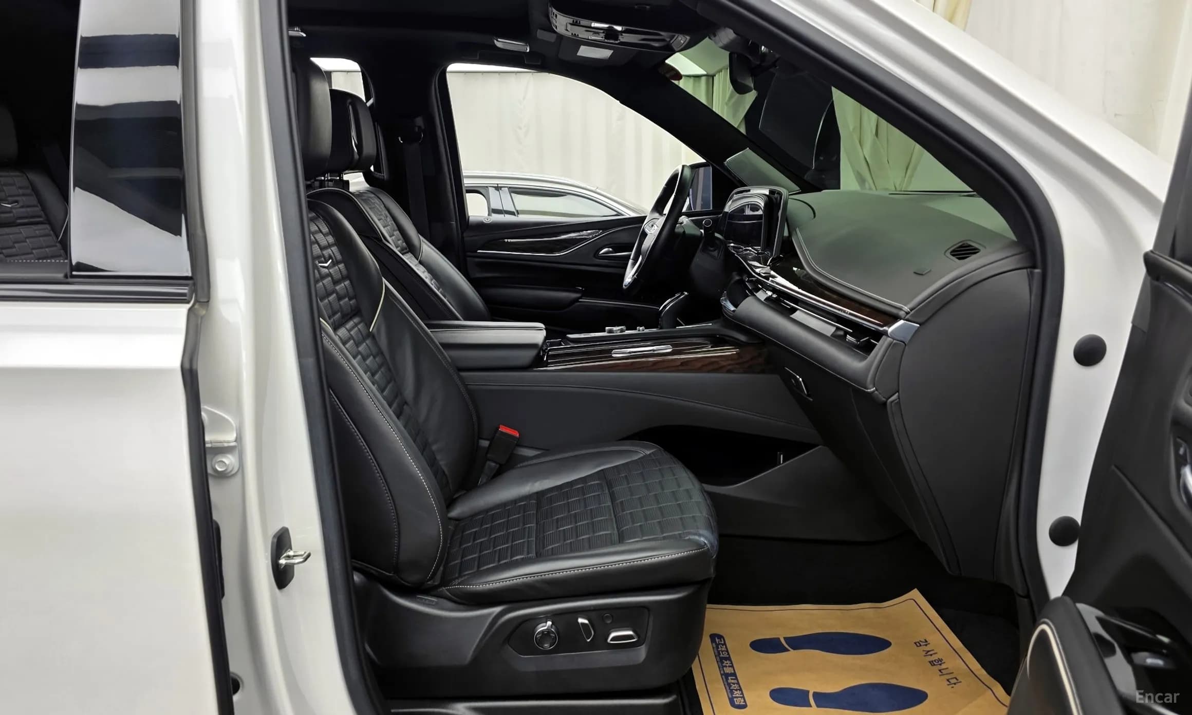 Escalade 5th Generation