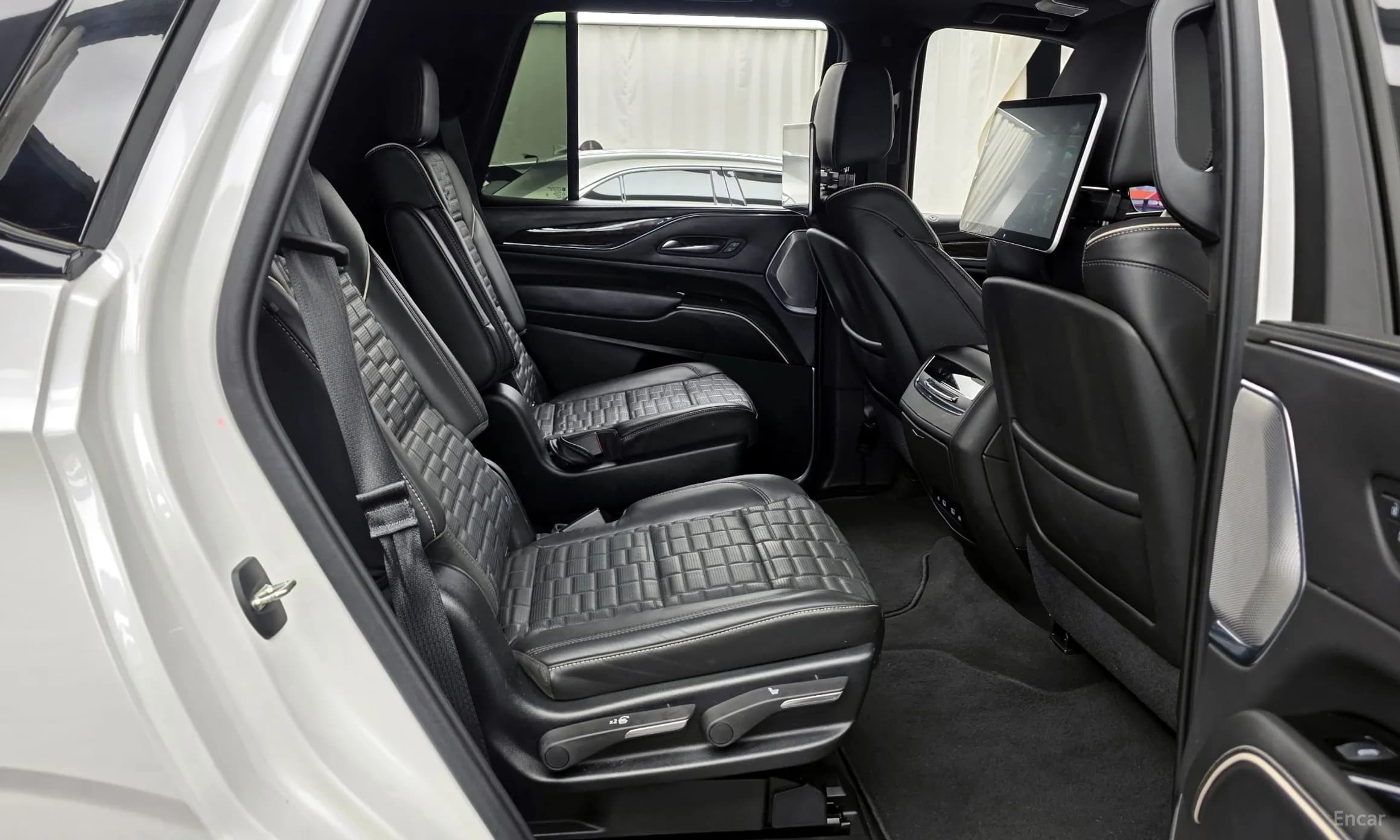 Escalade 5th Generation