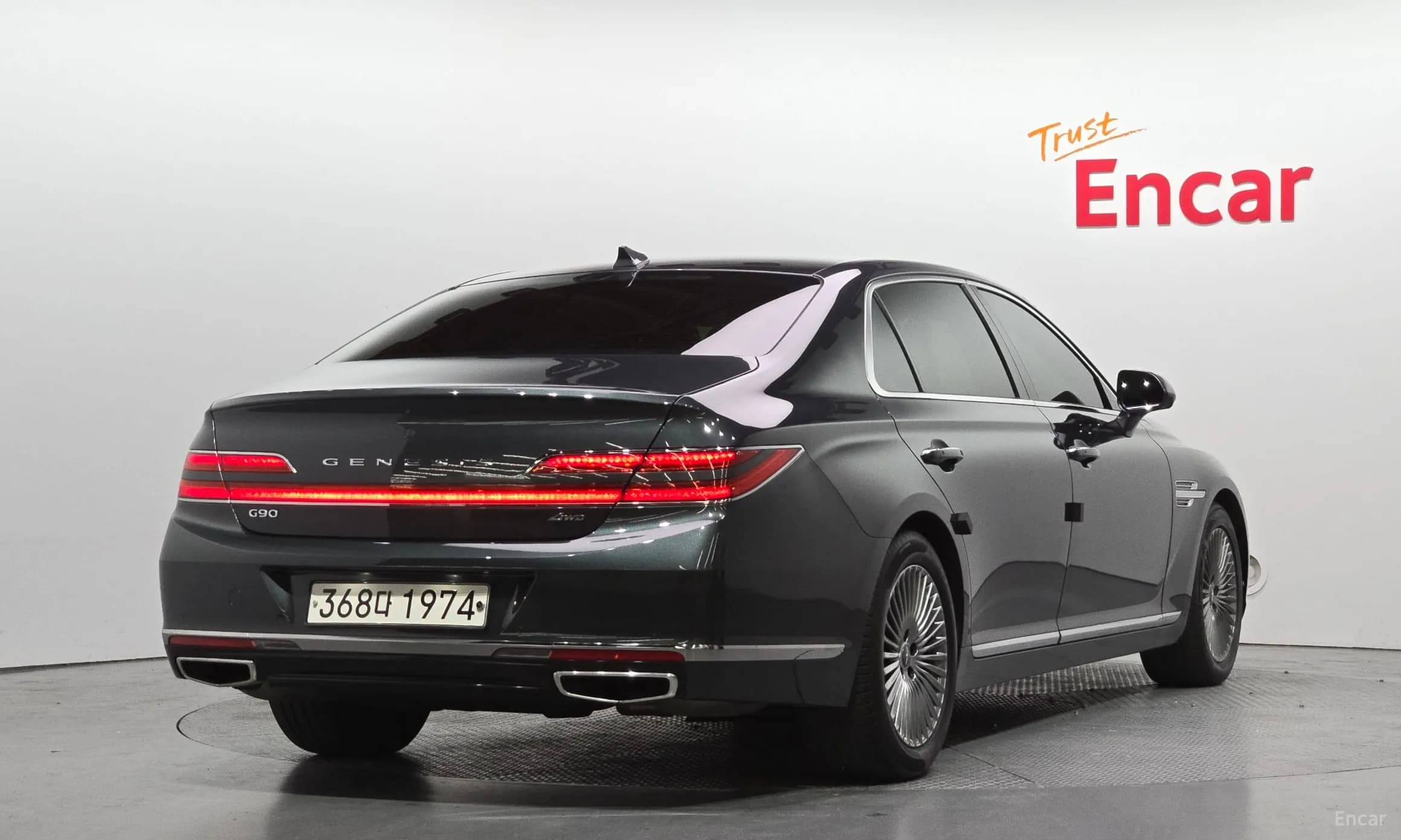 G90