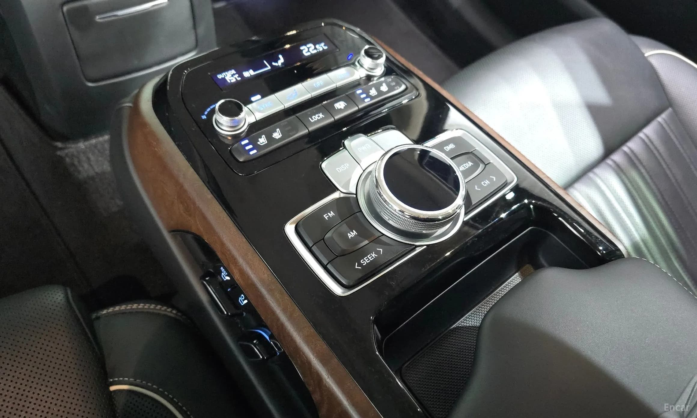 G90