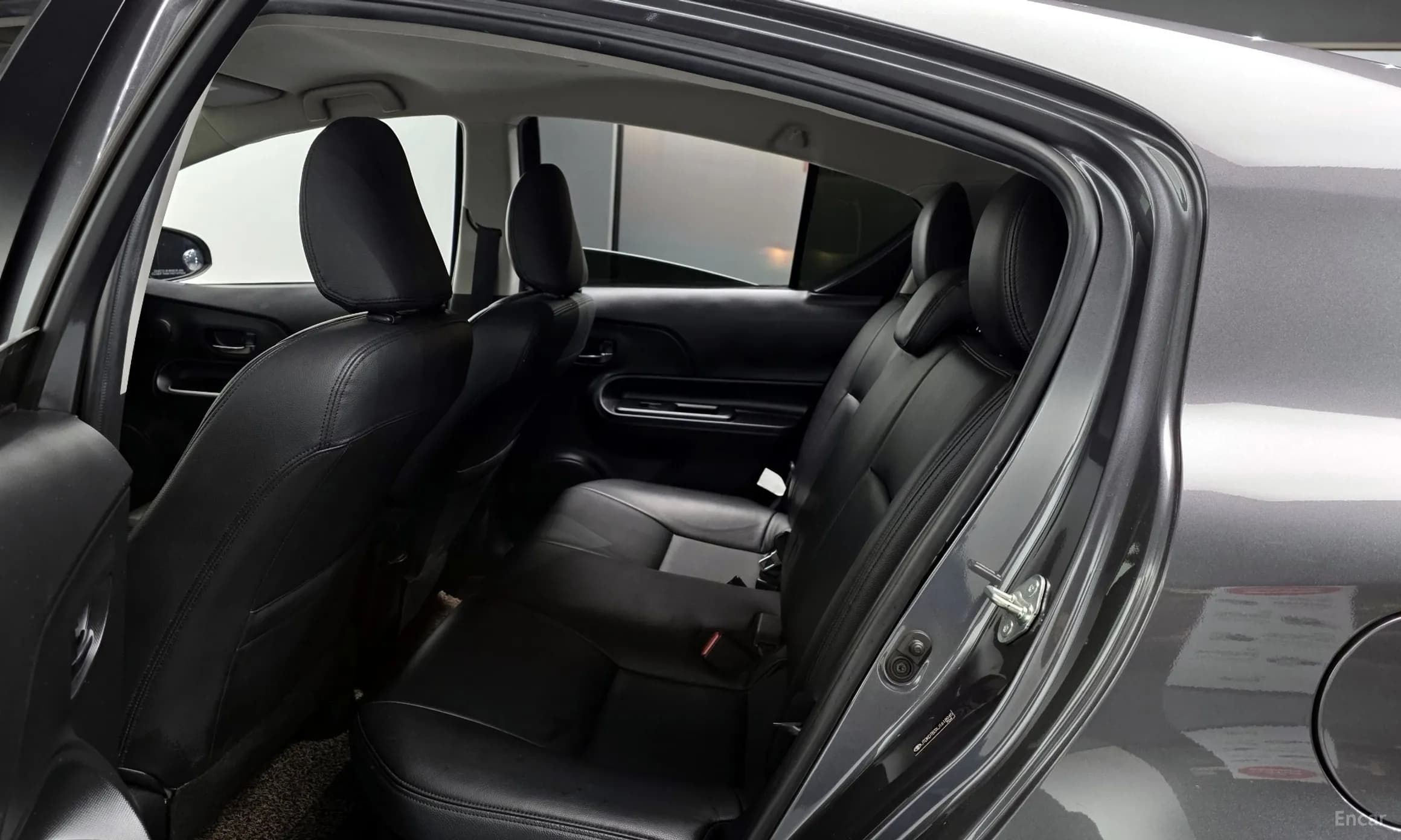 Prius C
