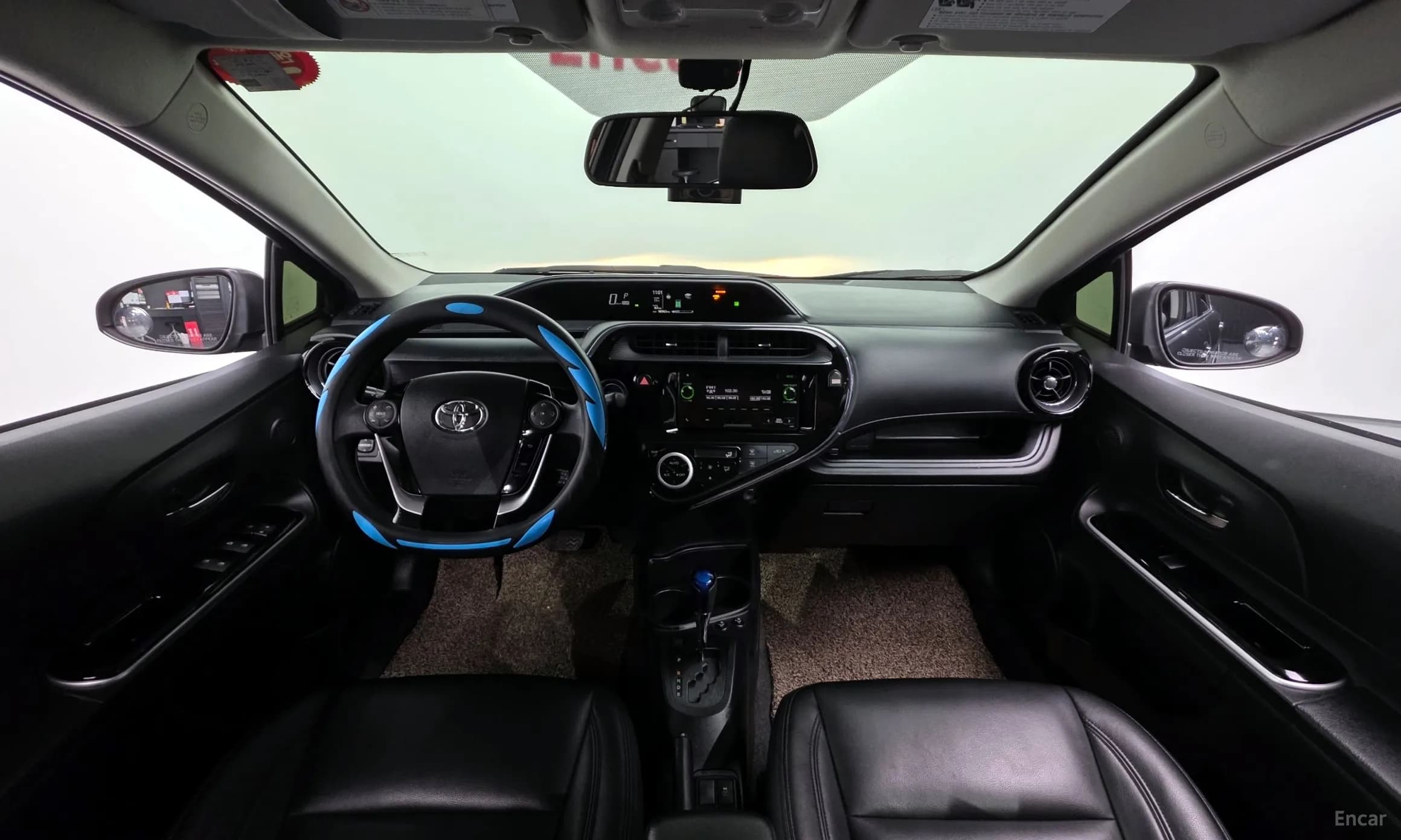 Prius C