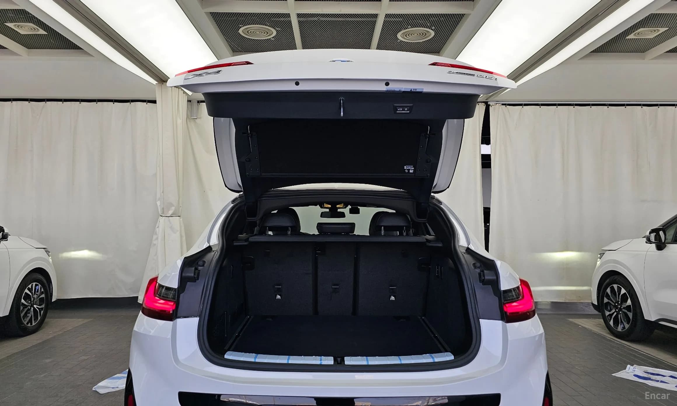 X4 (G02)