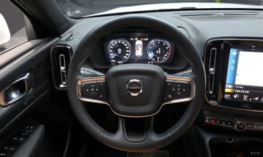 XC40
