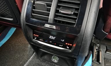 X4 (G02)