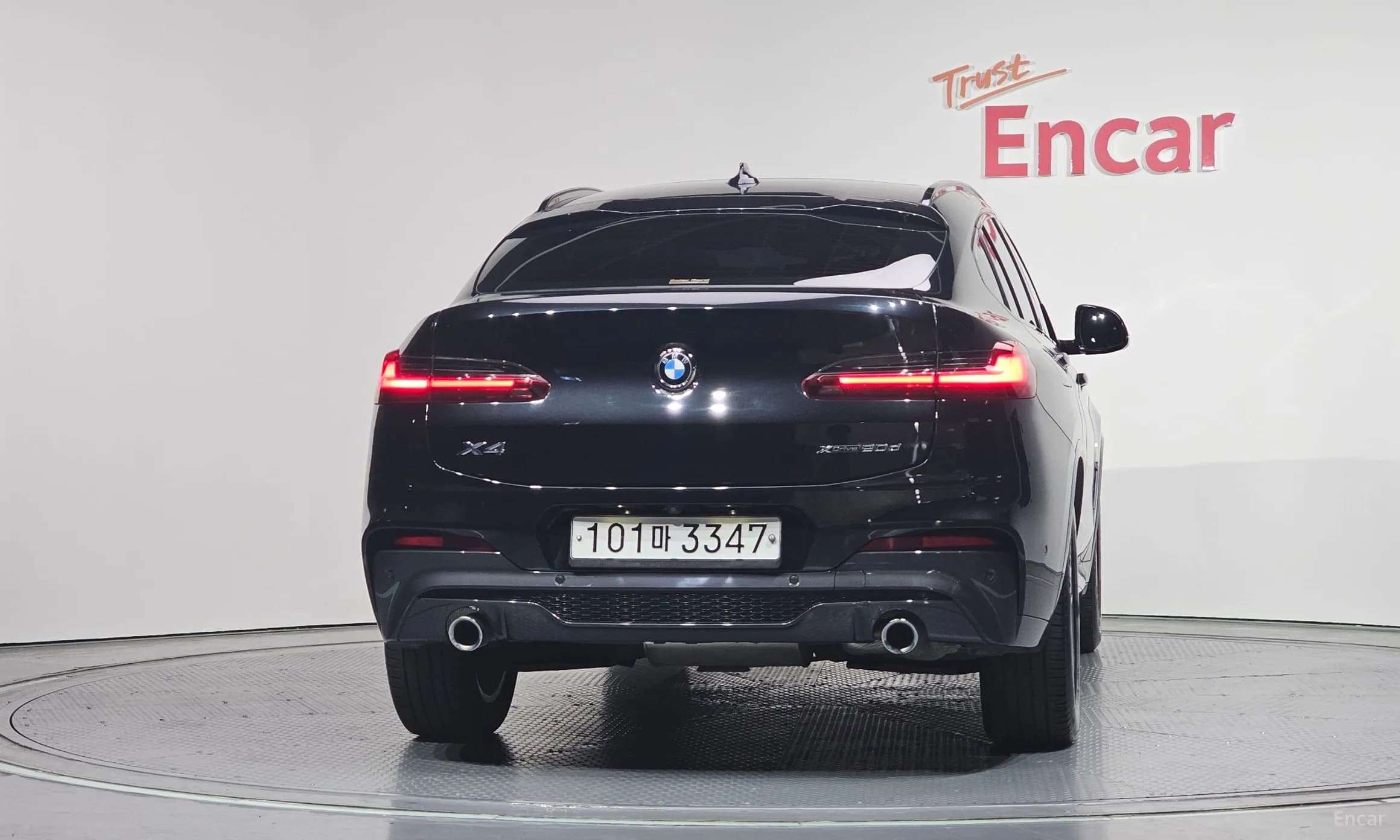 X4 (G02)
