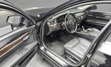 7 Series (F01)