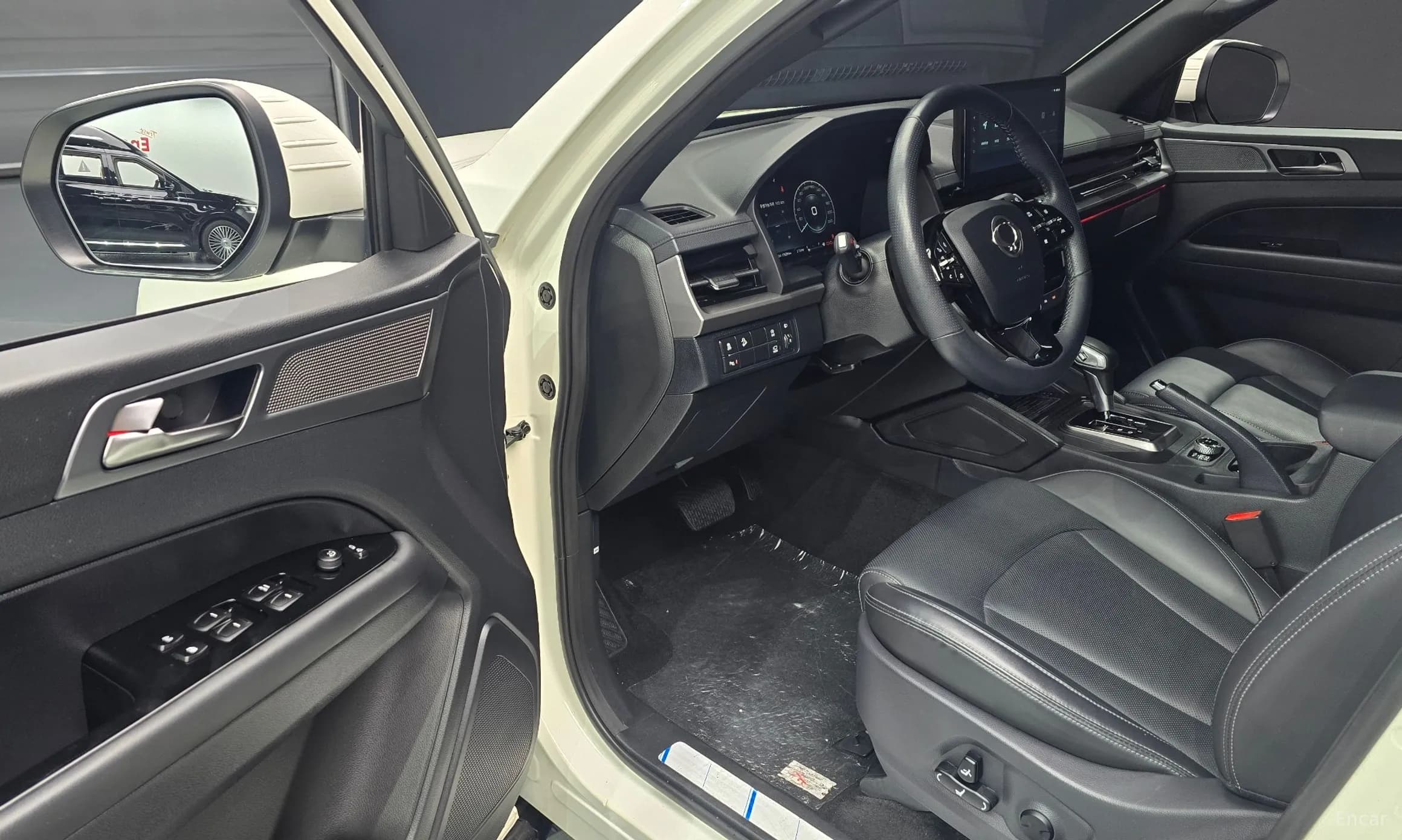 Rexton Sports Khan