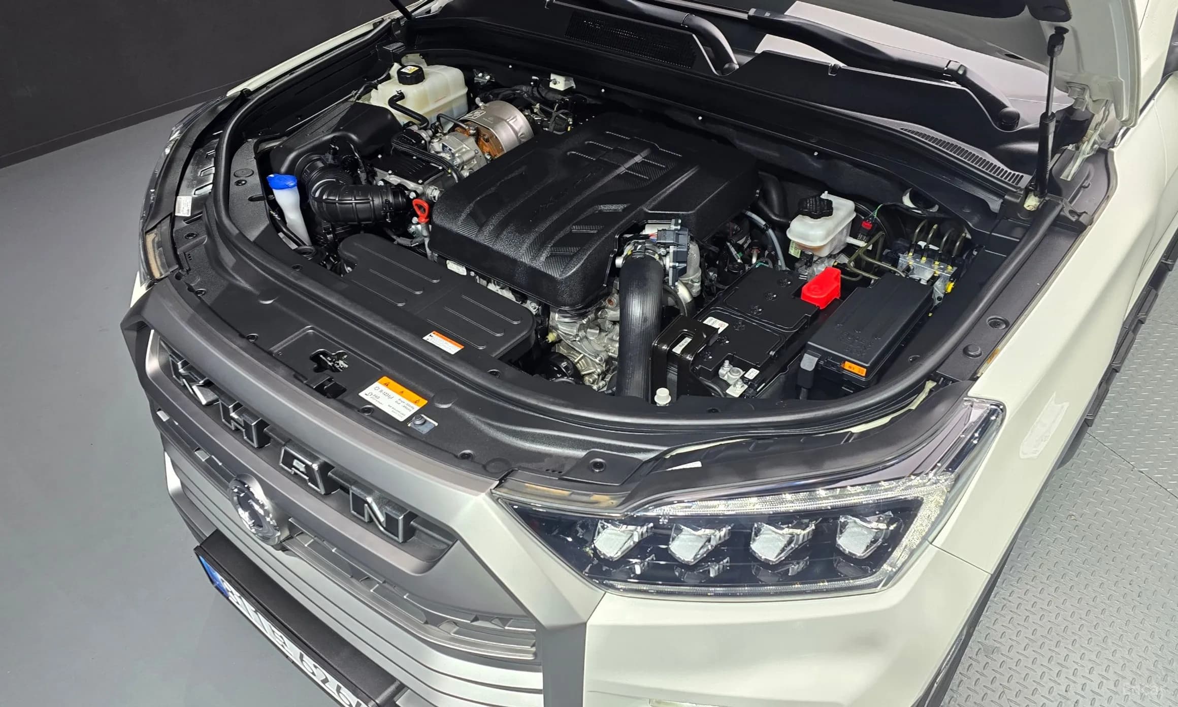 Rexton Sports Khan