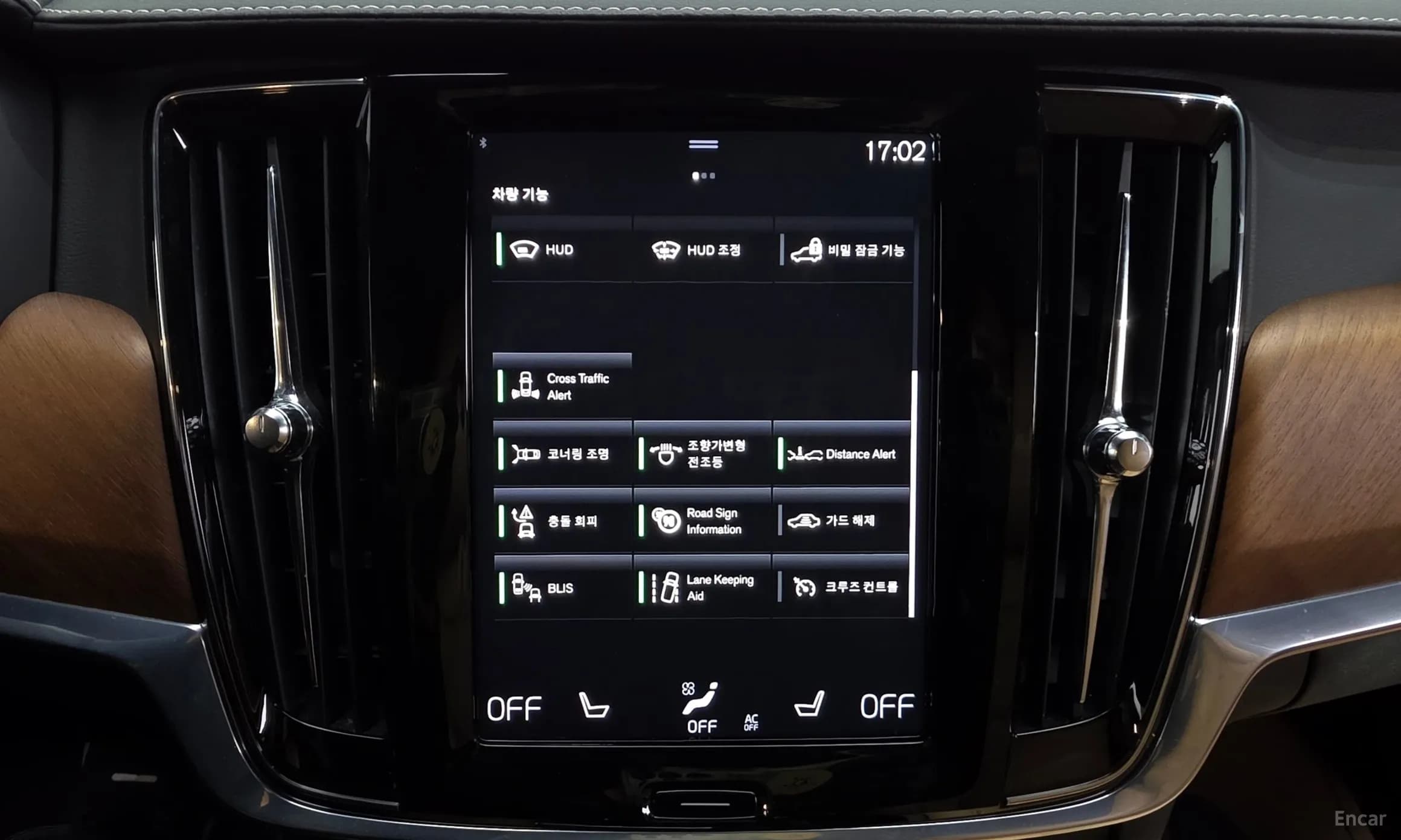 S90