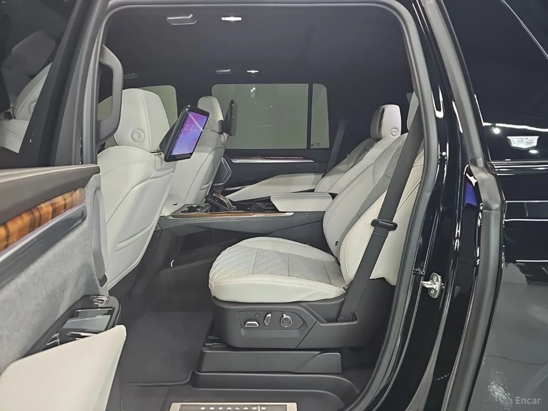 Escalade 5th Generation