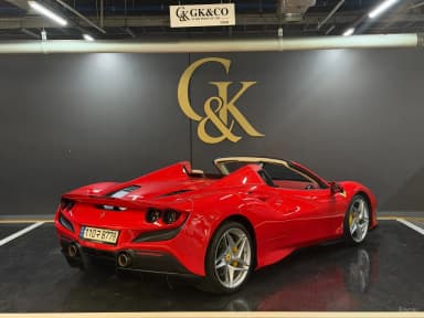 F8 Spider