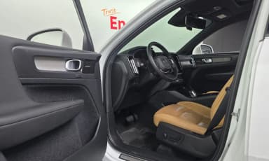 XC40