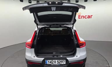 XC40