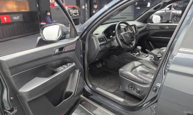 Rexton Sports Khan