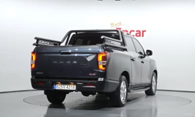 Rexton Sports Khan