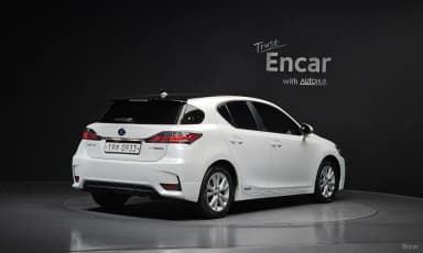 CT200h