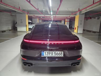 Panamera (976)