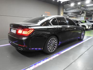 7 Series (F01)