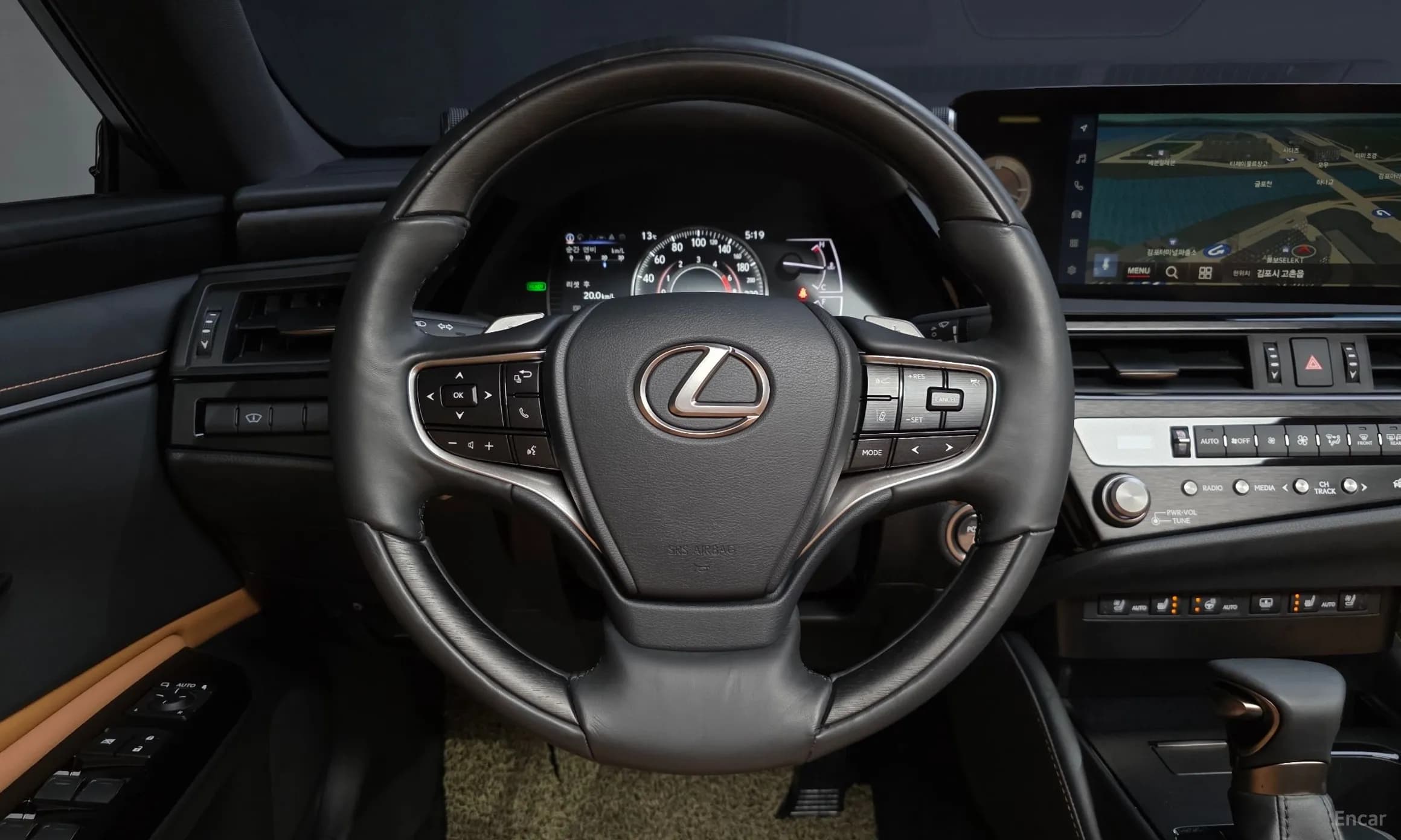 ES300h 7th Generation