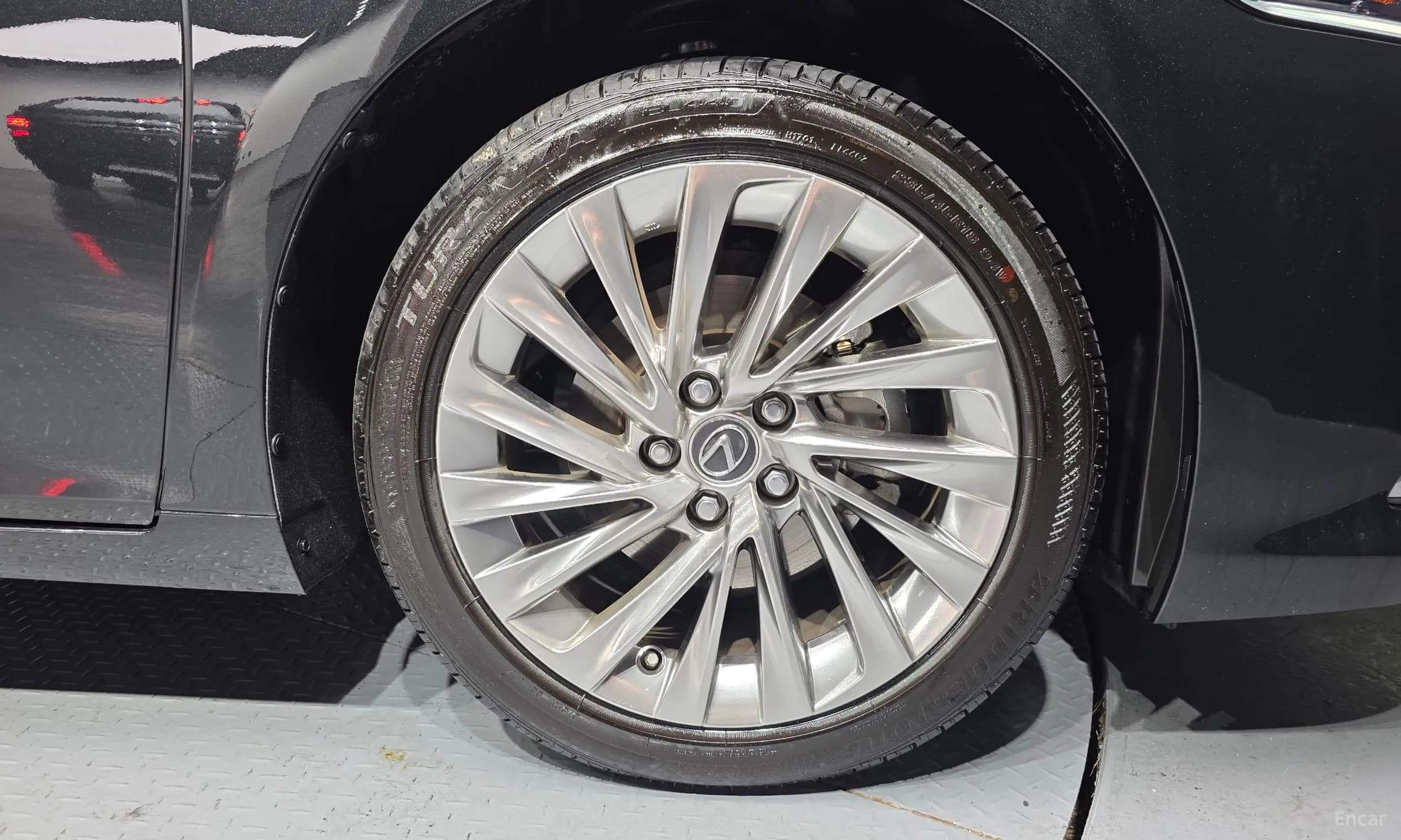 ES300h 7th Generation