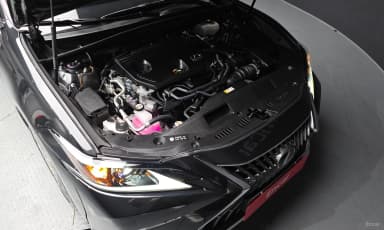 ES300h 7th Generation