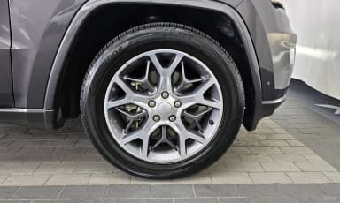 Grand Cherokee