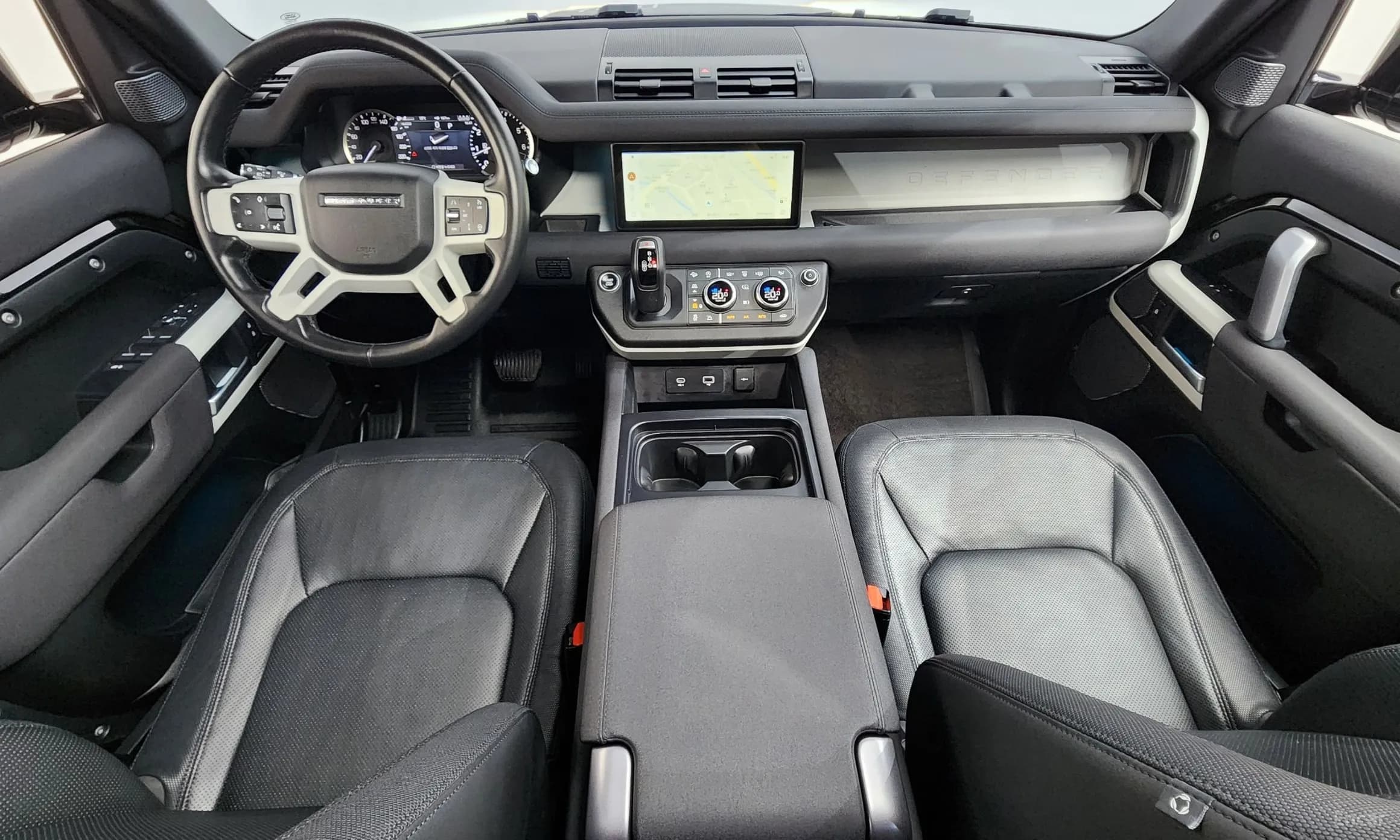 Defender (L663)