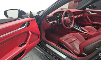911 (992)