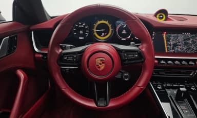 911 (992)