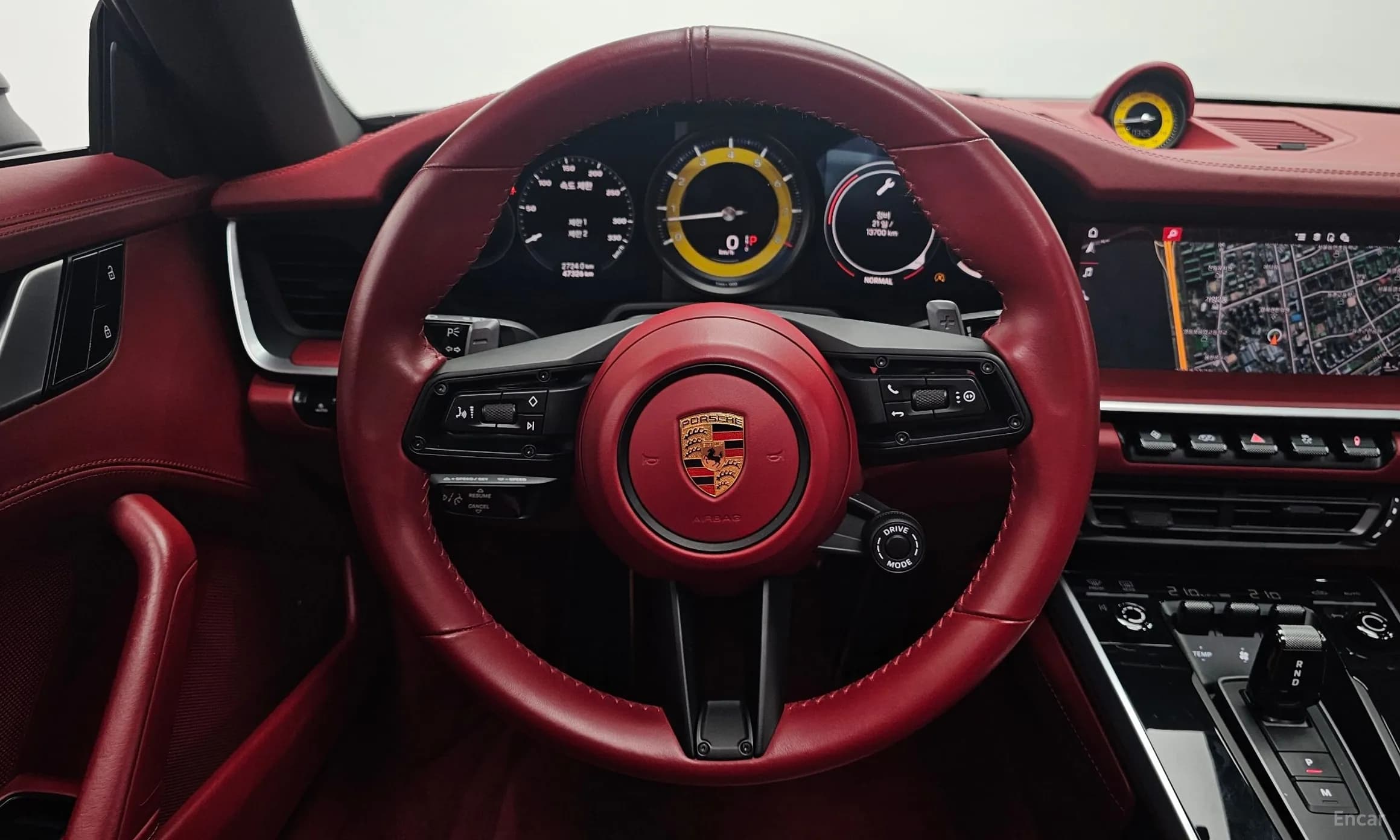 911 (992)