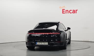 911 (992)