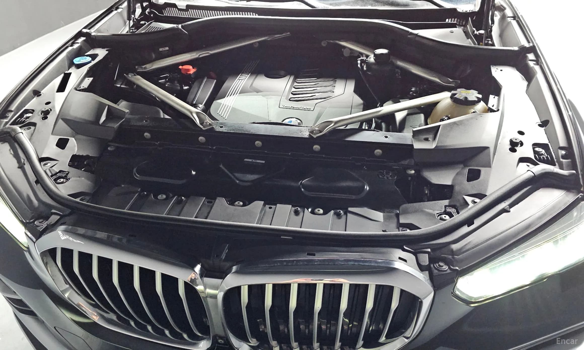 X5 (G05)