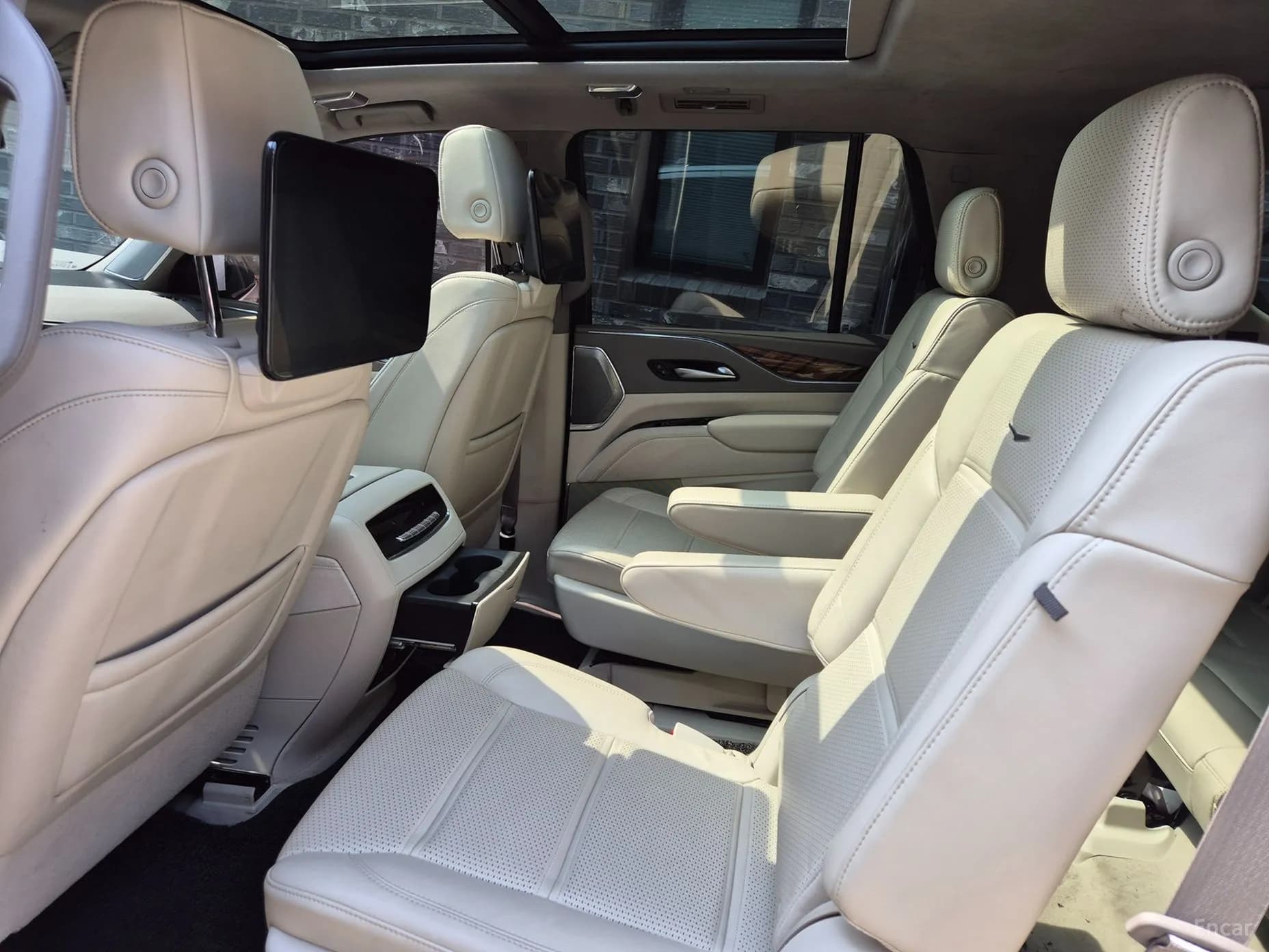 Escalade 5th Generation