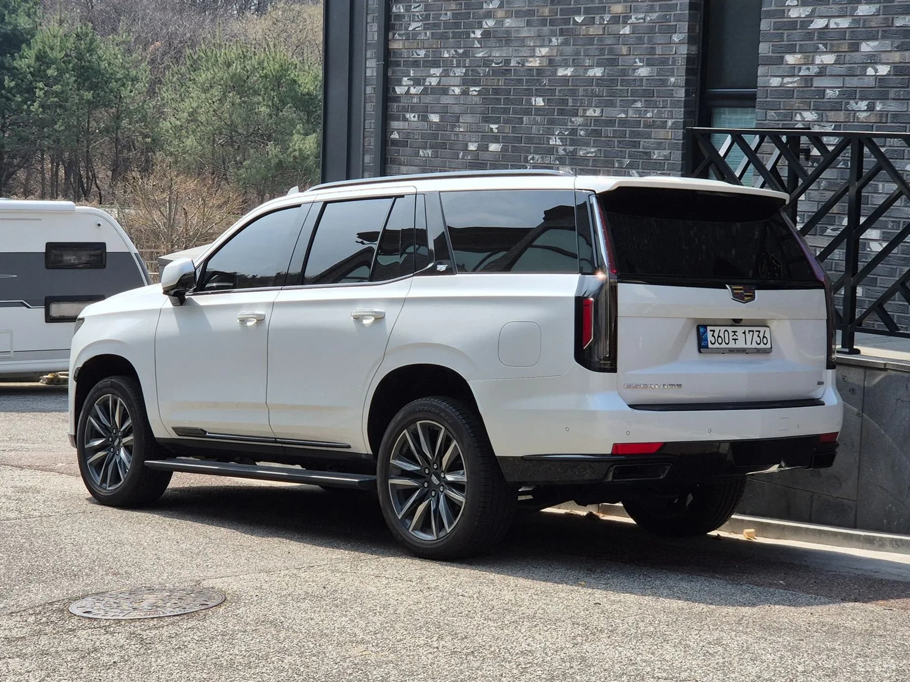 Escalade 5th Generation