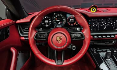 911 (992)